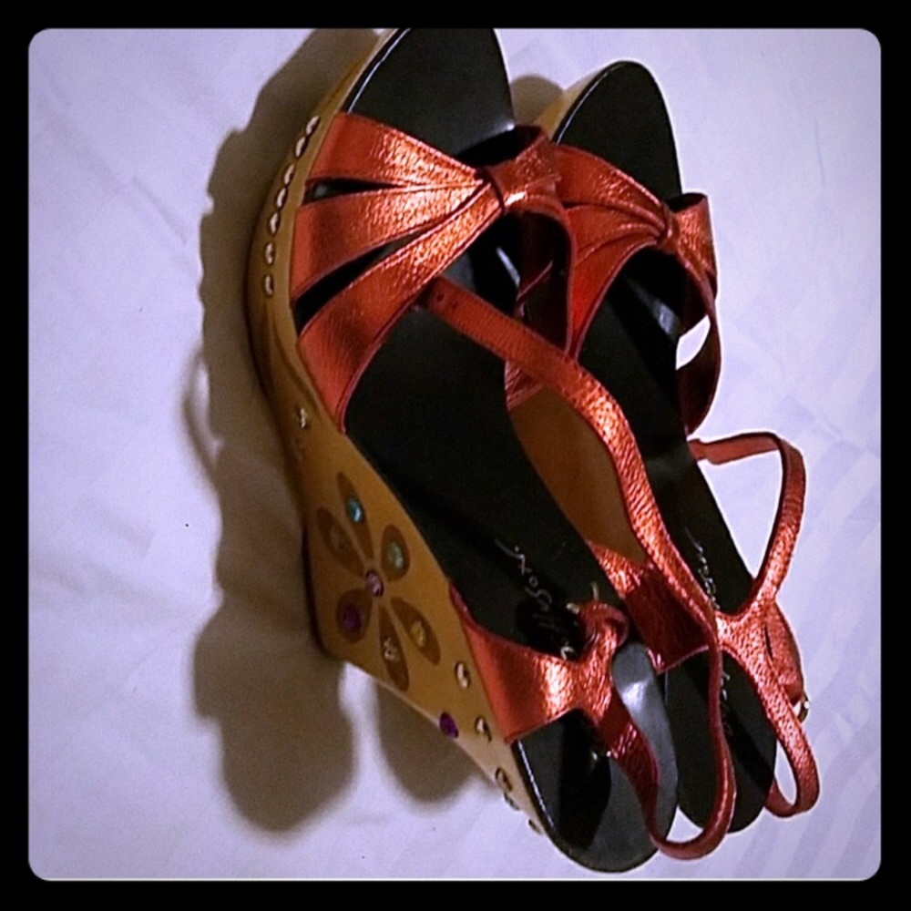 Betsy Johnson wedges